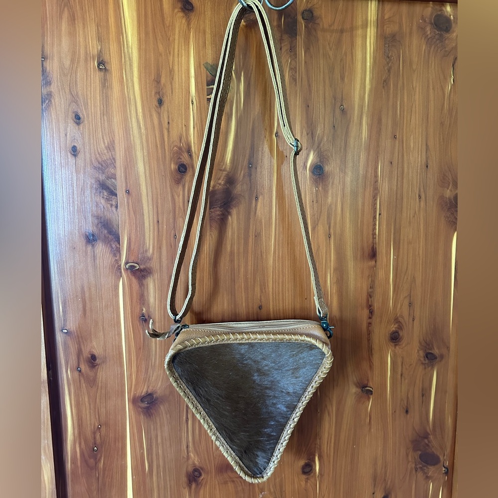 American Darling Crossbody Triangle Leather Purse
